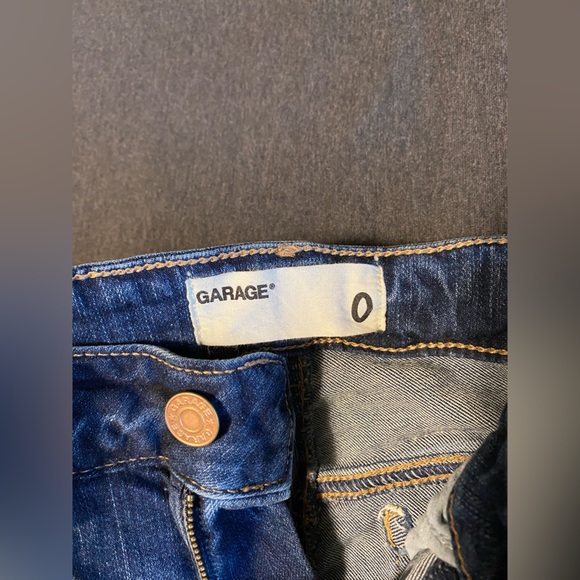 Ripped Jeans - Picture 2 of 6